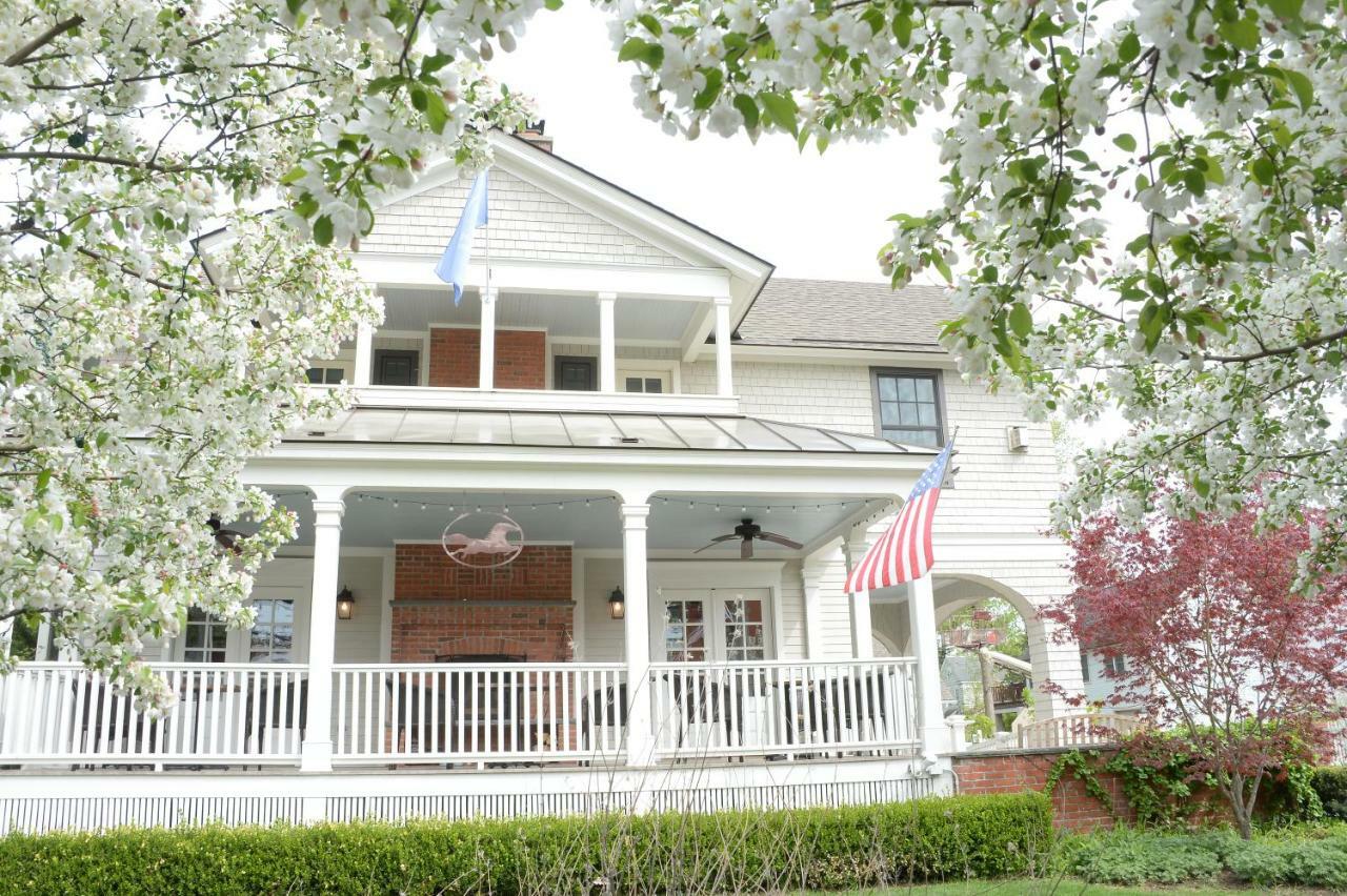 The Springwater Bed And Breakfast Saratoga Springs Exterior photo