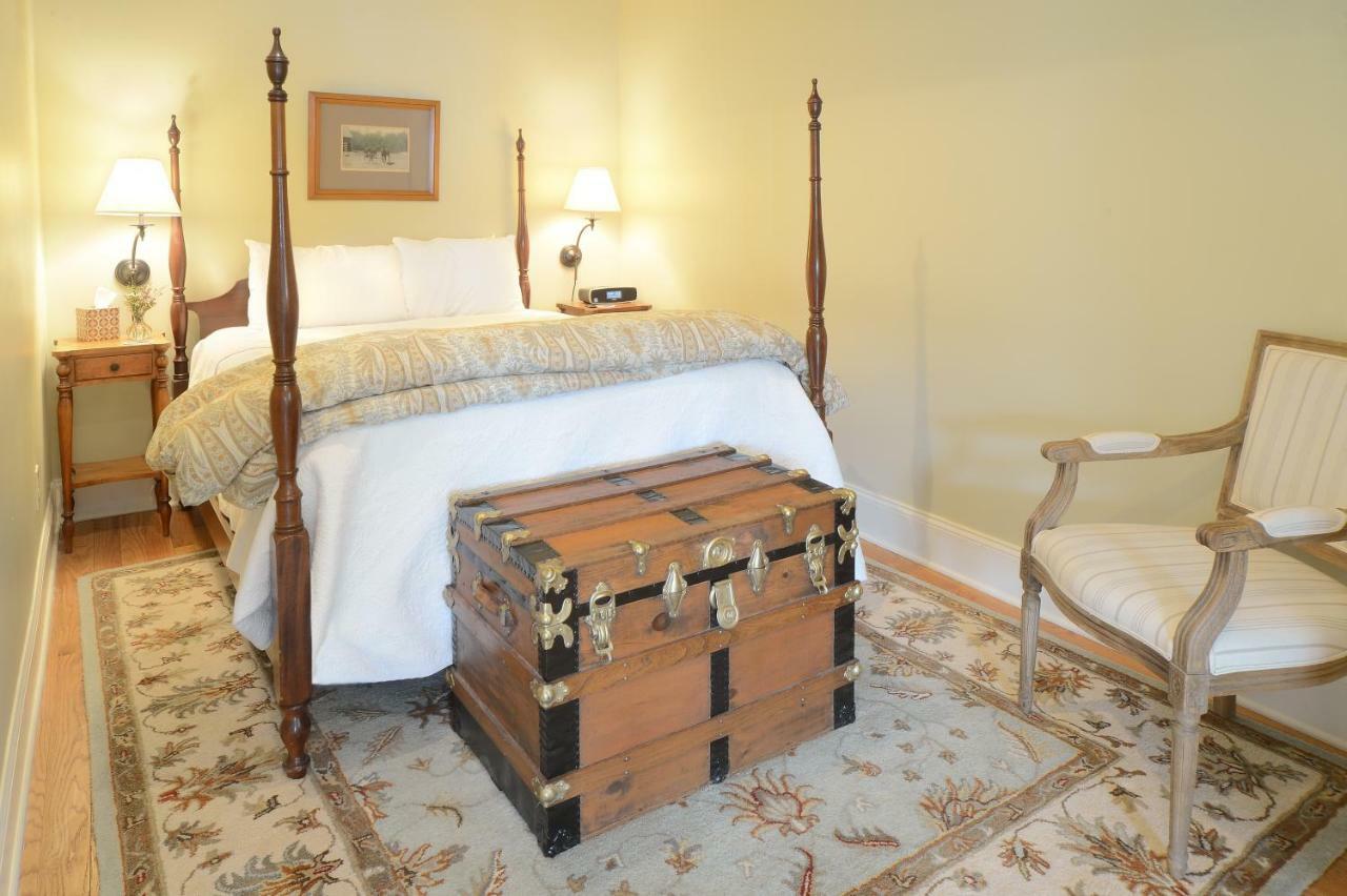 The Springwater Bed And Breakfast Saratoga Springs Exterior photo