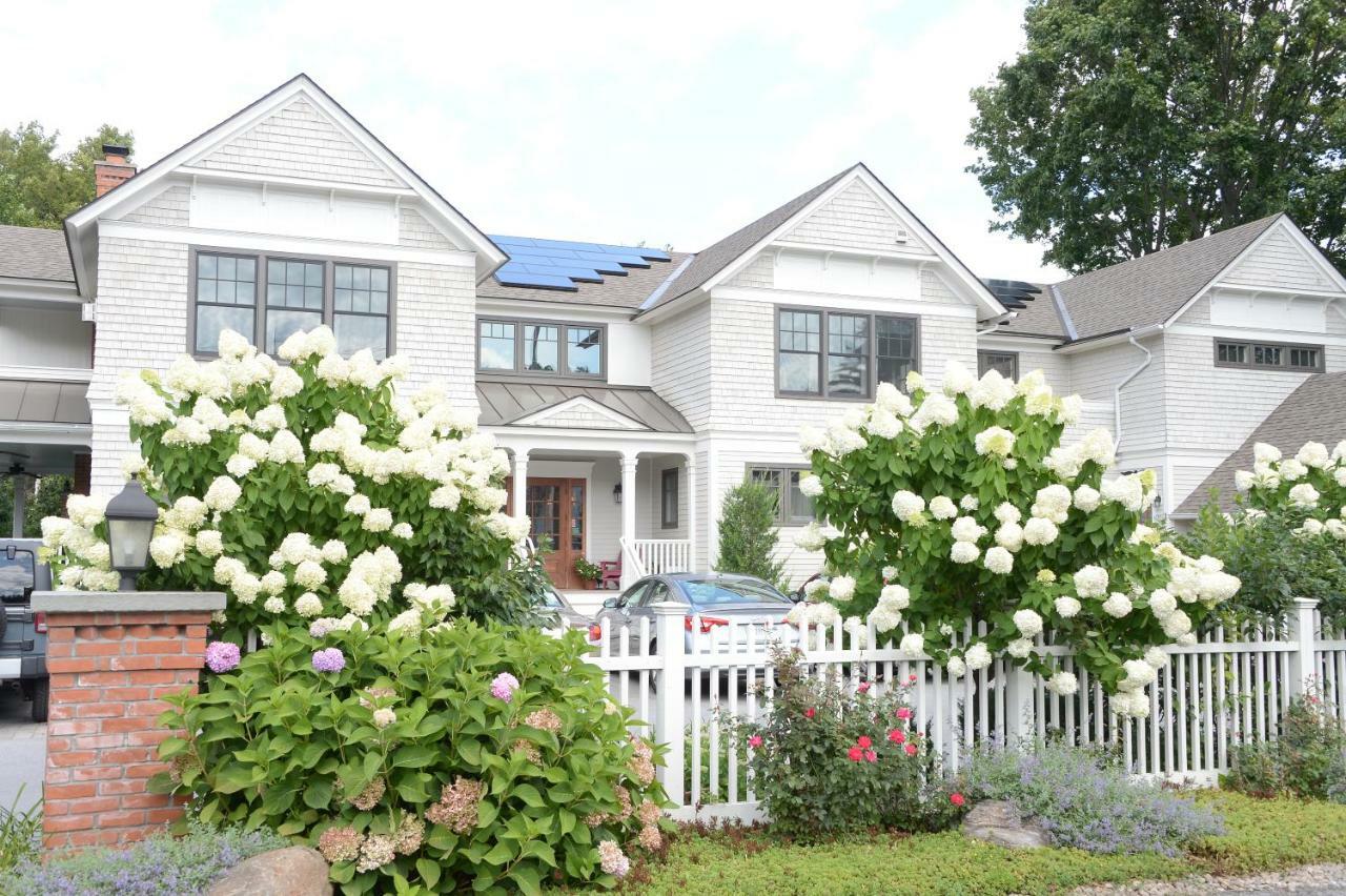 The Springwater Bed And Breakfast Saratoga Springs Exterior photo