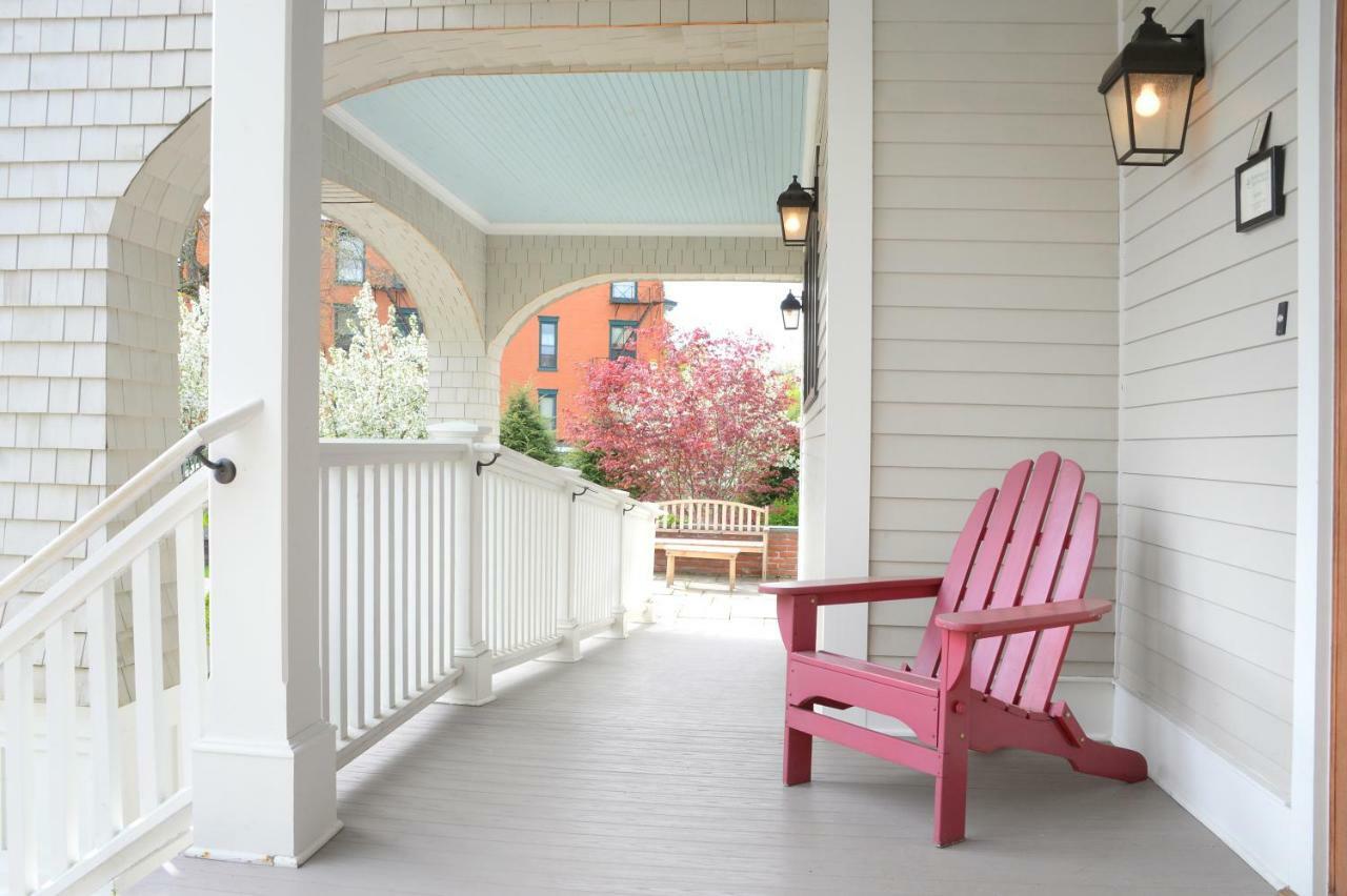 The Springwater Bed And Breakfast Saratoga Springs Exterior photo