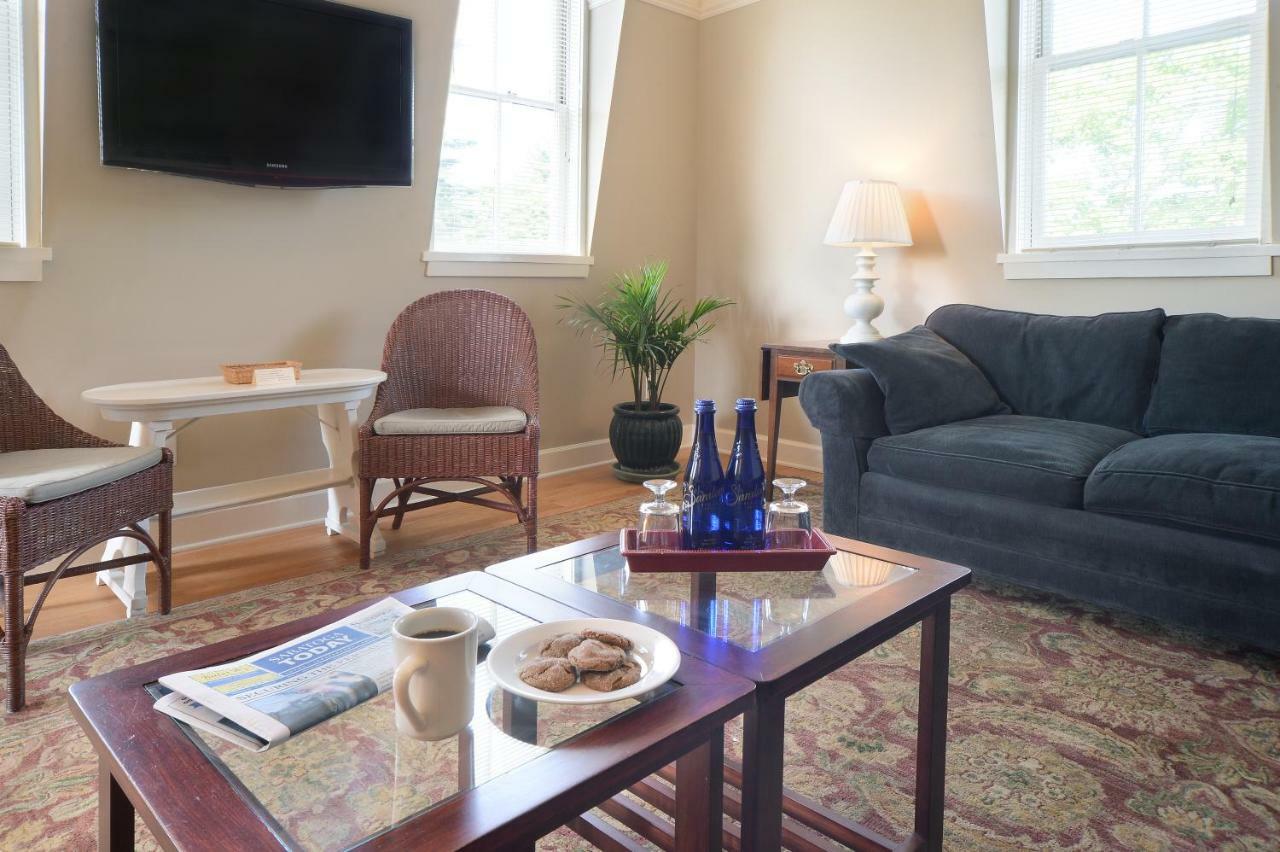 The Springwater Bed And Breakfast Saratoga Springs Exterior photo