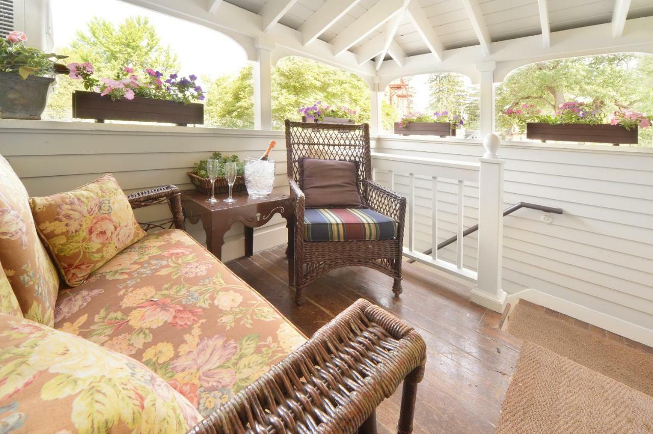 The Springwater Bed And Breakfast Saratoga Springs Exterior photo