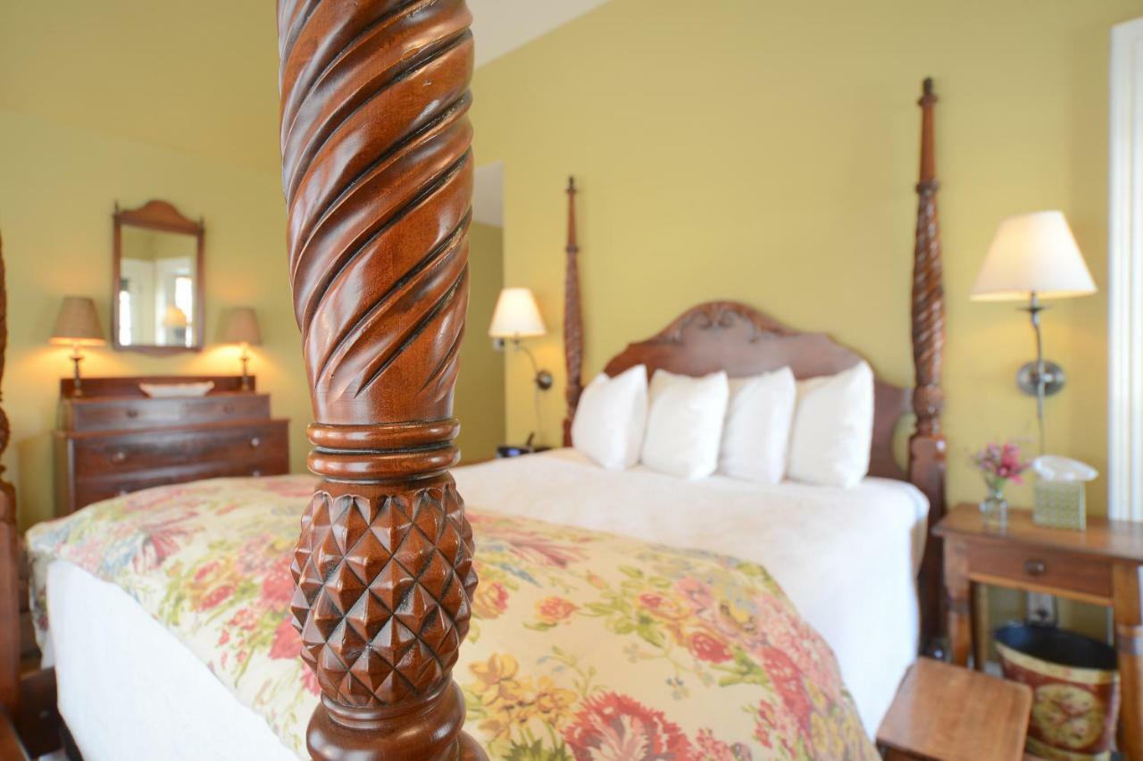 The Springwater Bed And Breakfast Saratoga Springs Exterior photo