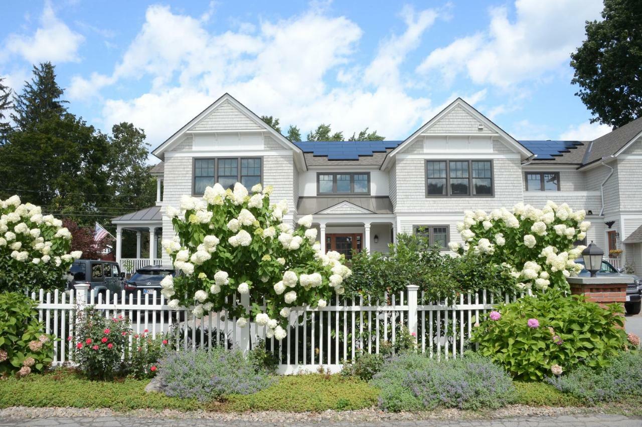 The Springwater Bed And Breakfast Saratoga Springs Exterior photo