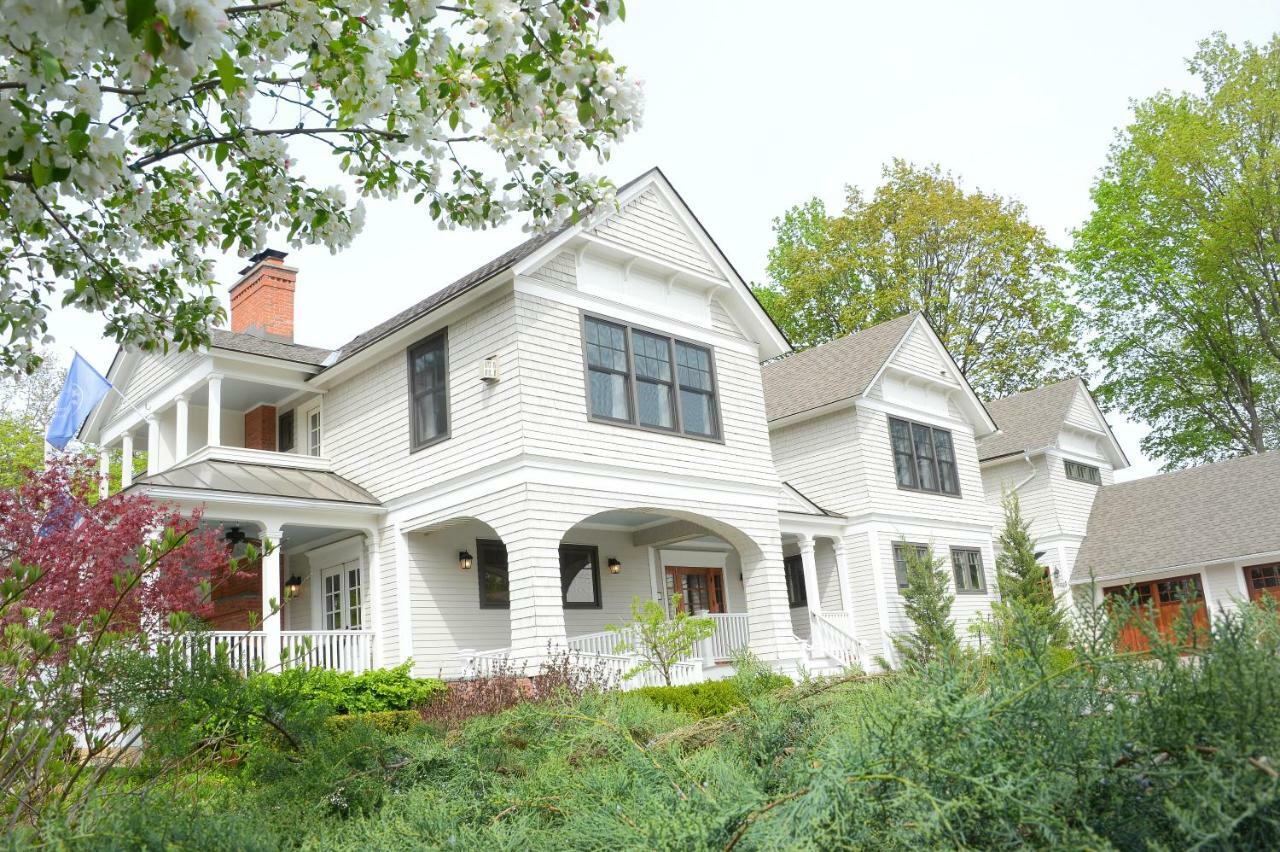 The Springwater Bed And Breakfast Saratoga Springs Exterior photo
